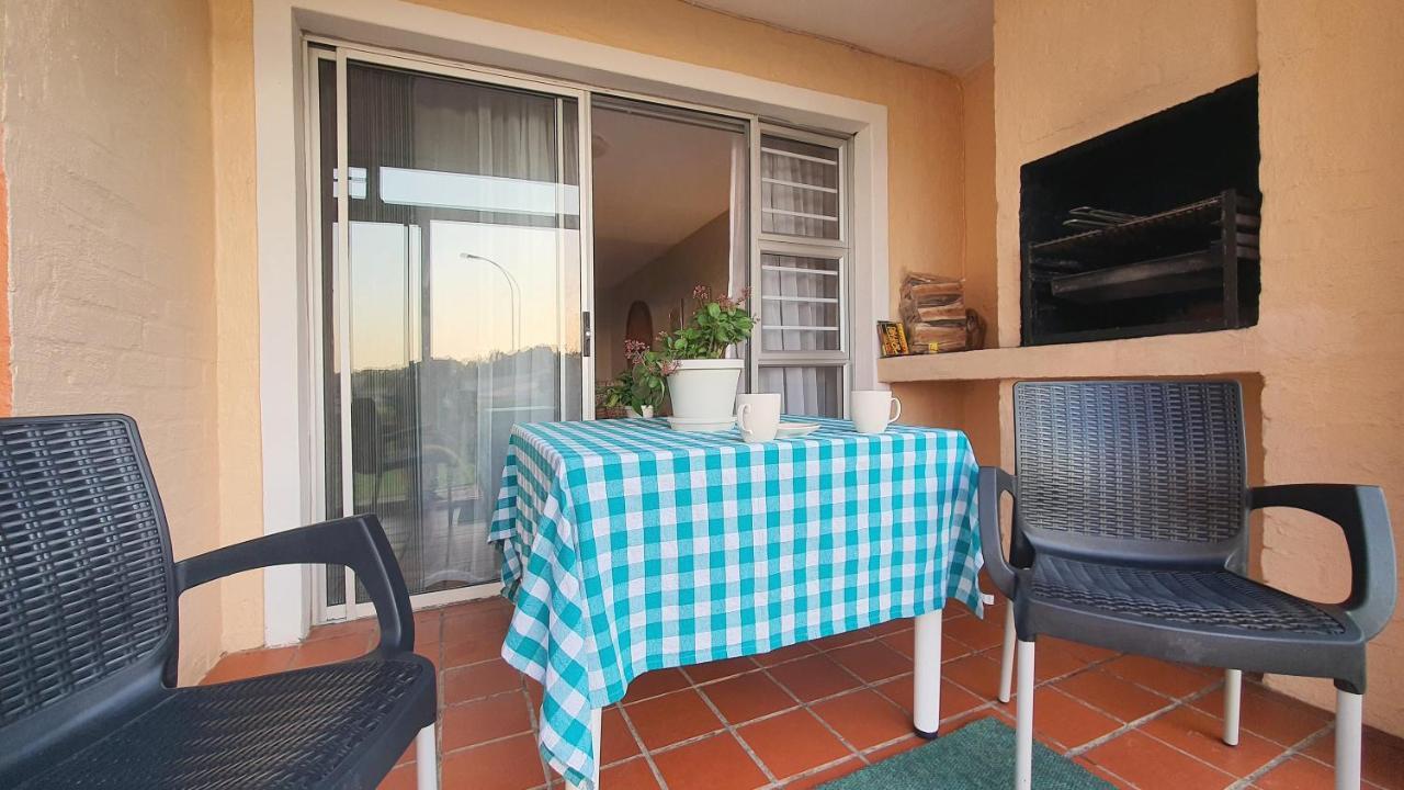 Escape To Paradise: Beachside Apartment Jeffreys Bay Eksteriør bilde